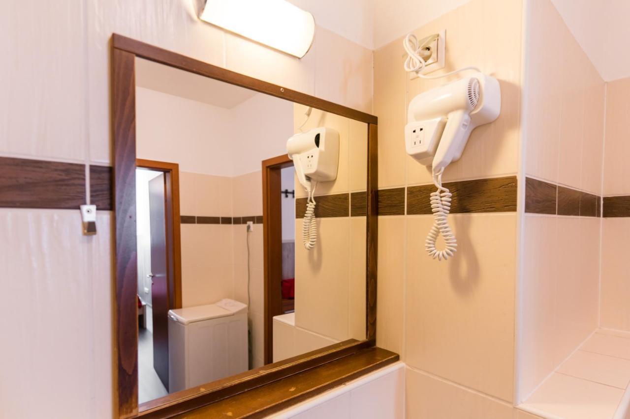 Lovag Charming Apartment In The Center-Ac Budapeste Exterior foto